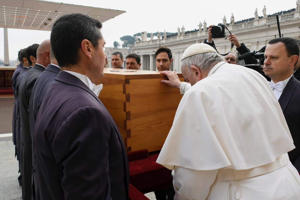 El Papa Francisco sobre Benedicto: “He perdido a un padre”