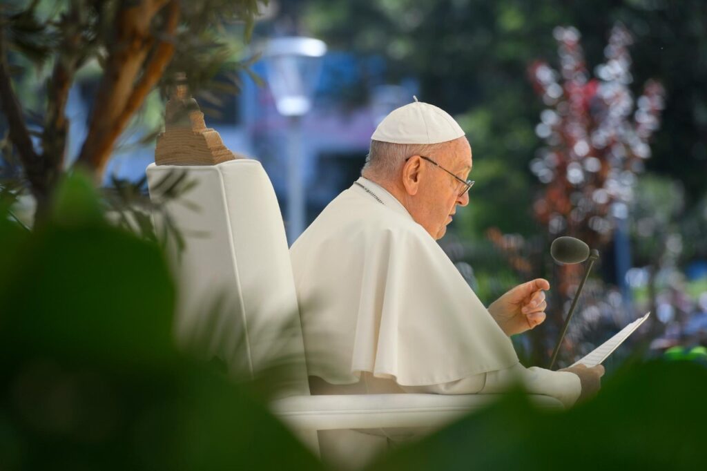 Pope tells students in Lisbon there is no future in a world without God