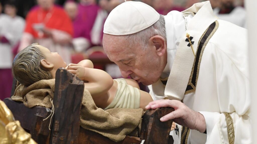 Papa Francisco: “Volver a lo esencial de la vida, para deshacernos de todo lo que es superfluo”