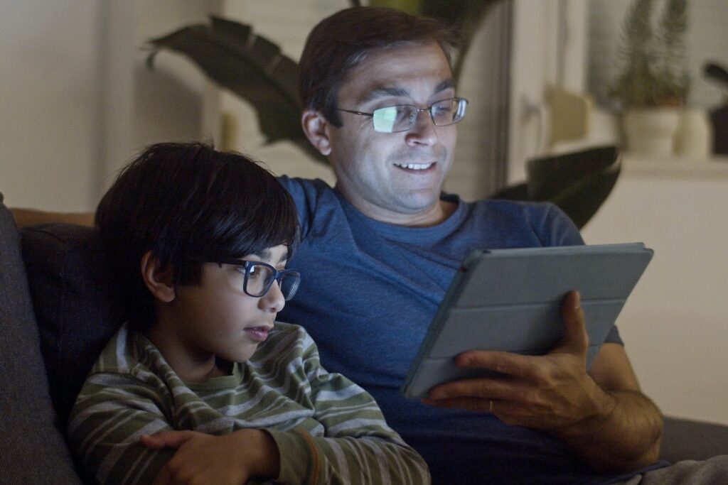 Without a dad or without a tablet, which is worse?