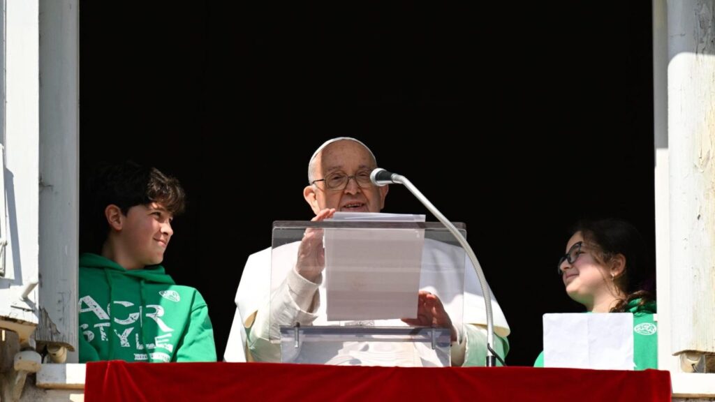 El Papa: Jesús echa fuera al diablo, ¡pero no conversa con él!