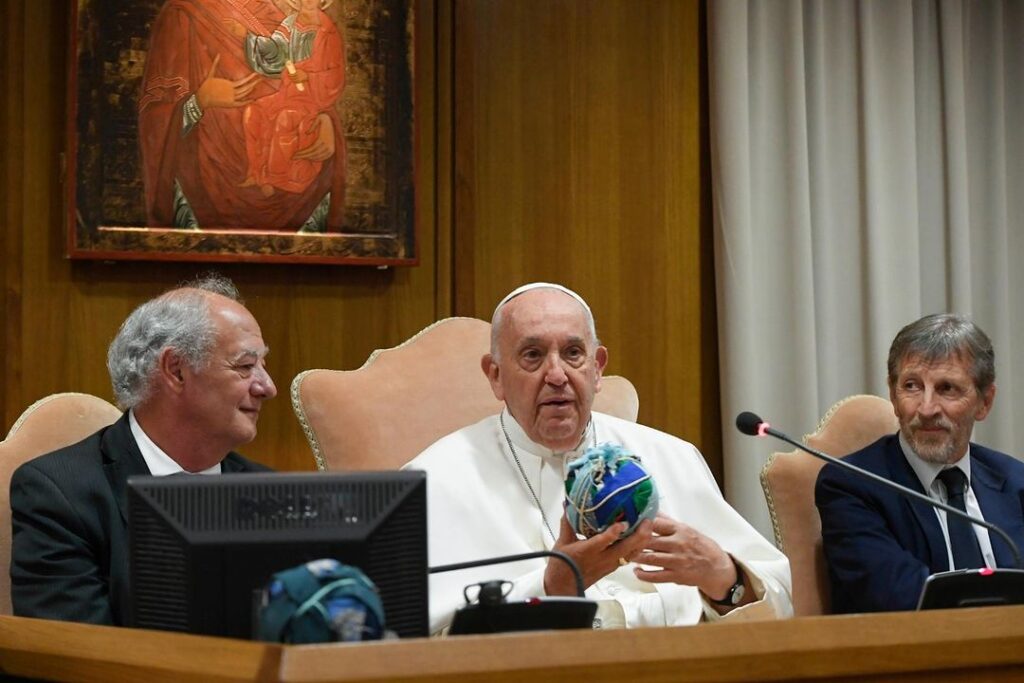 The Pope creates the “University of Meaning” in the Vatican