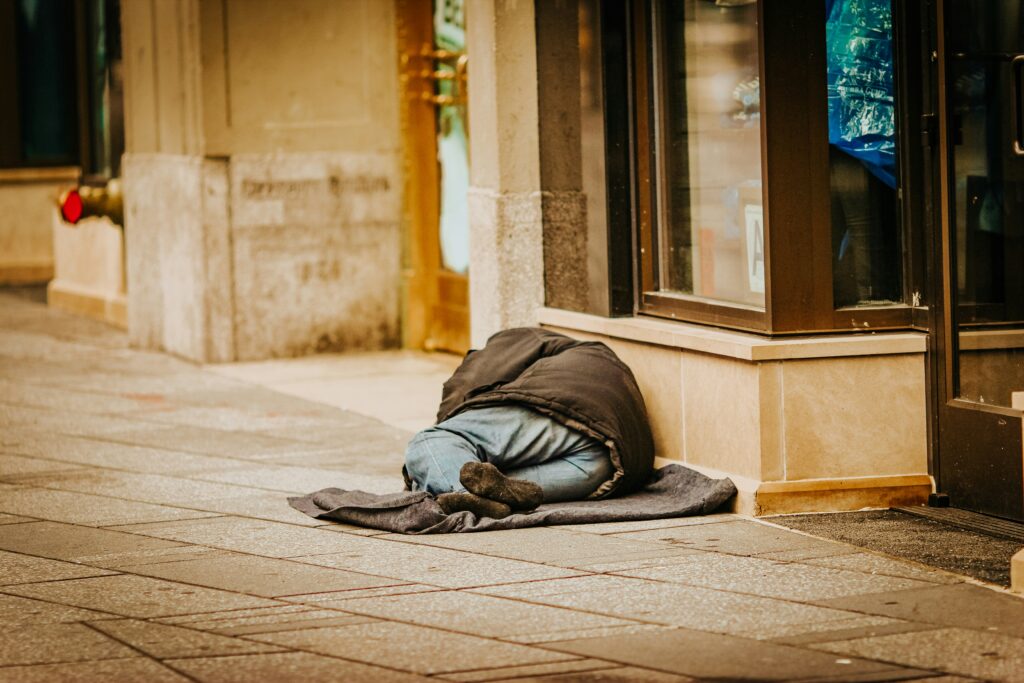 Dove hai bisogno di noi, apriamo la strada alla speranza