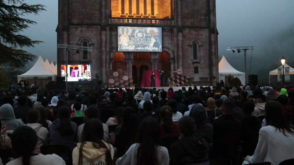 The JEMJ in Covadonga: A Deep Encounter with Faith Despite the Climate