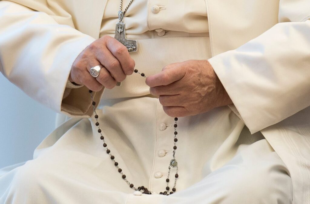 Pope Francis invites us to rediscover the beauty of the Rosary as a tool for peace and evangelization