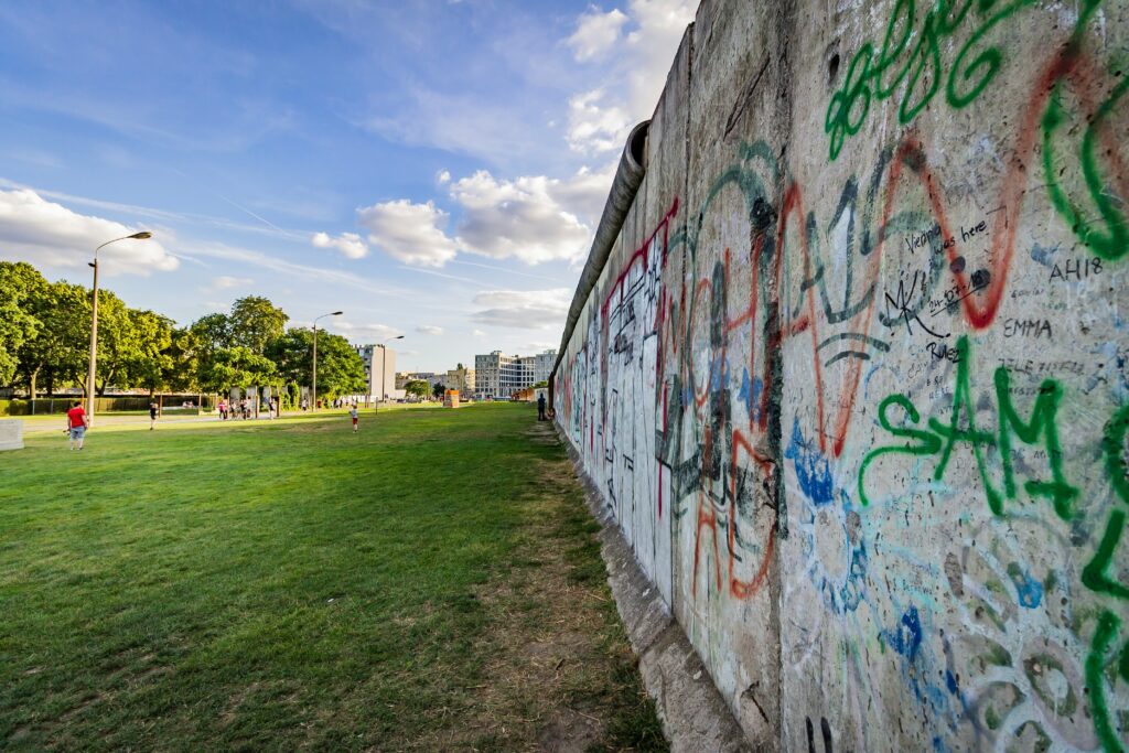 Il Muro di Berlino e i nuovi muri di oggi