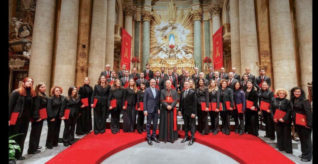 Il cardinale Mambertì: ‘Sono canti propri della Chiesa, non dimentichiamolo’