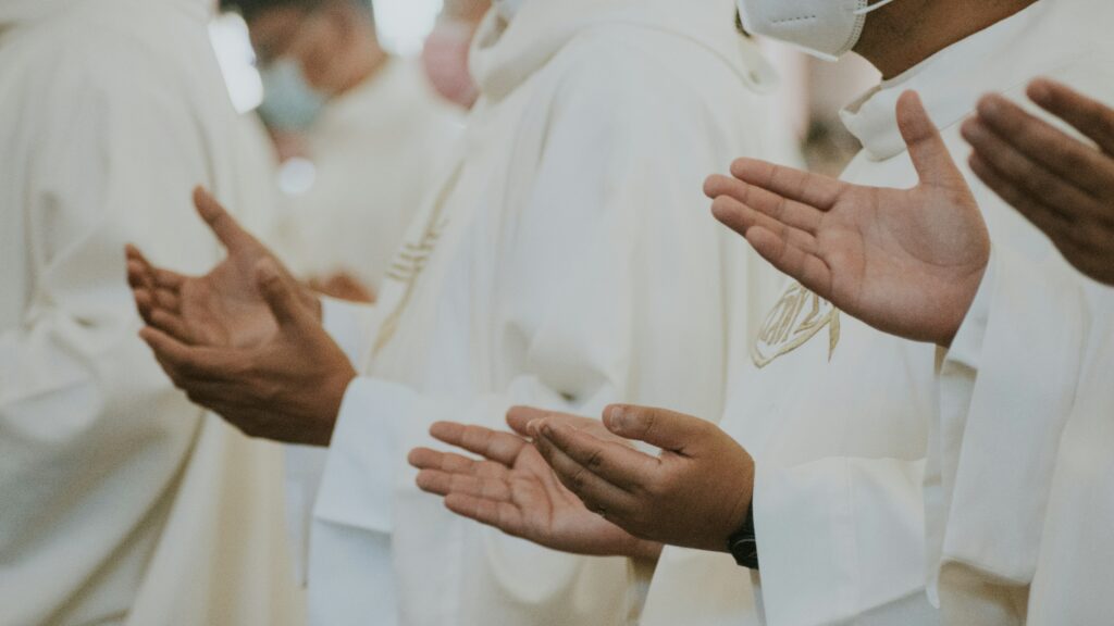 Sinodalidad contra el Burnout pastoral