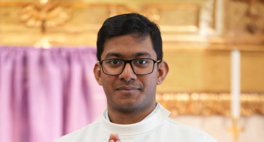 Anto Bezingar, seminarian from India: “My country needs more priests”