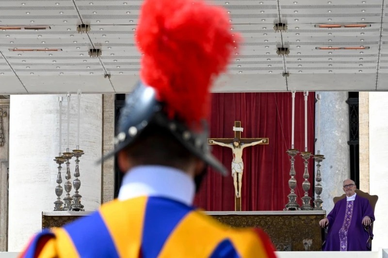 “El Señor está con nosotros y nos cuida, sobre todo en el lugar de la prueba”