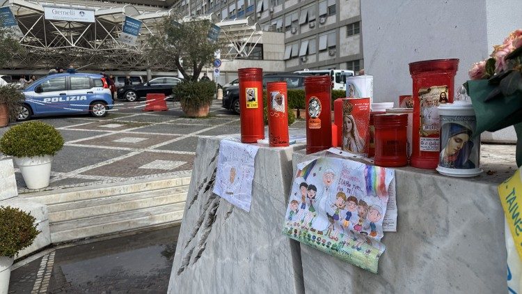 Papa Francesco ha trascorso una notte tranquilla