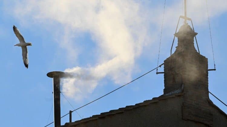 La lingua di Fumata: un simbolo eterno di speranza e unità