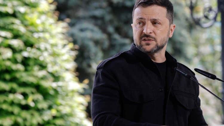 Phone Call Between Leo XIV and Zelensky, the President: I Invited the Pope to Ukraine
