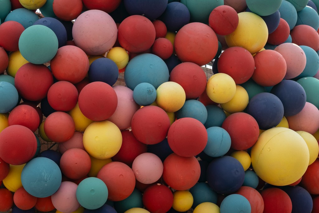 Familias en Vertical: El Reto de la Generación Sándwich