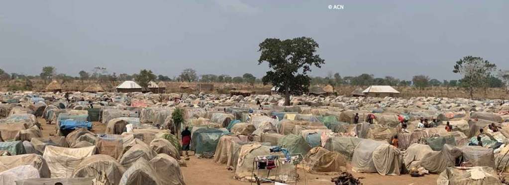 Lo que no sale en las noticias. Historias Reales, Solidaridad y Oración