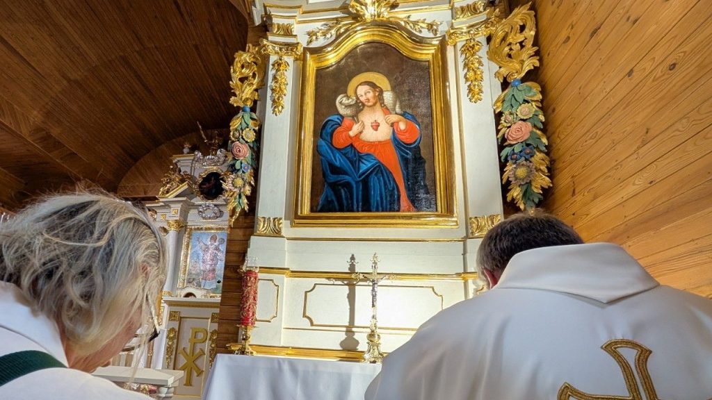 The earliest recorded Image of the Divine Heart in Poland