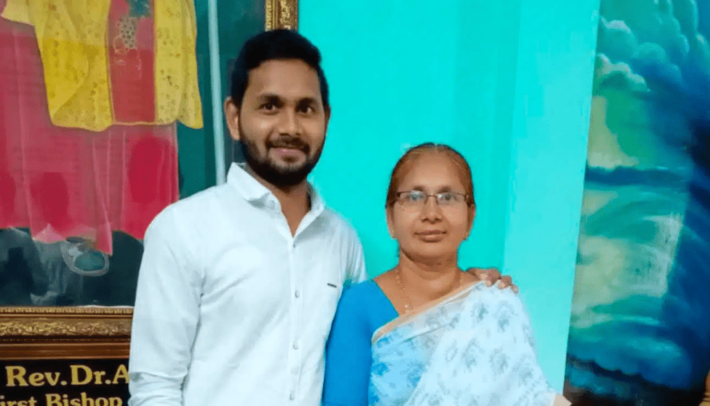 La conversione al cristianesimo di una madre indù e di suo figlio