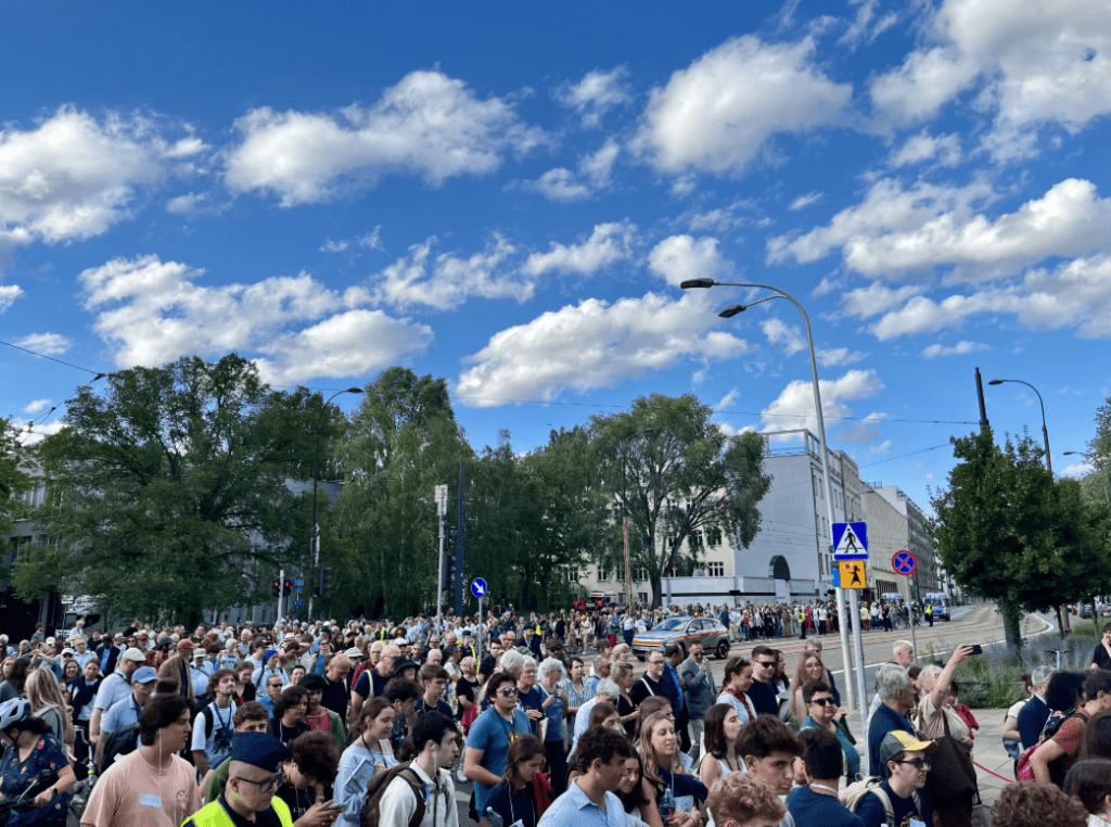 Heschel Center News – March of Remembrance in Warsaw: A Tribute to Holocaust Victims and a Voice of Dissent