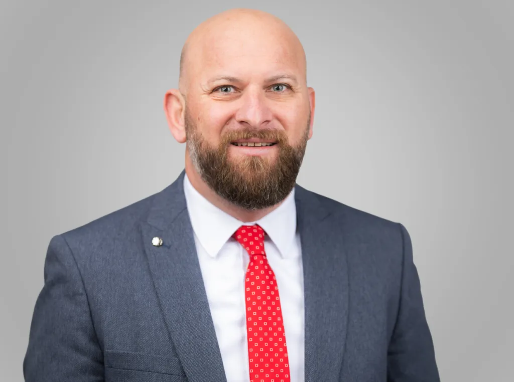 “No hay ningún alto el fuego en Gaza, los bombardeos continúan”, asegura el director de Cáritas en Jerusalén