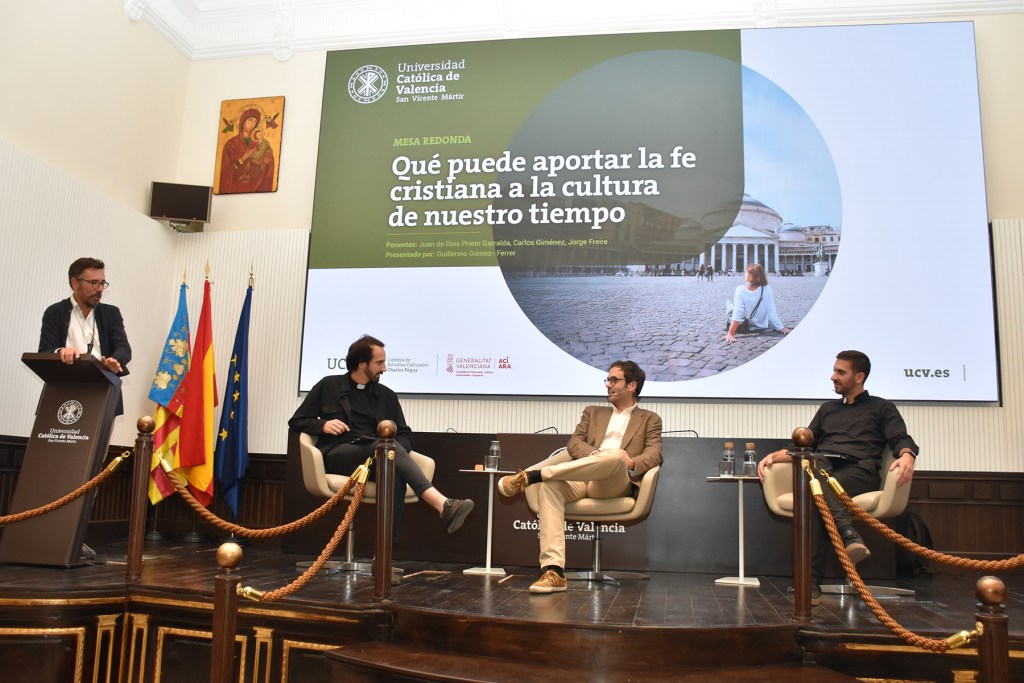 “Detrás de los libros de autoayuda se esconde la visión individualista y narcisista de que uno se crea a sí mismo”