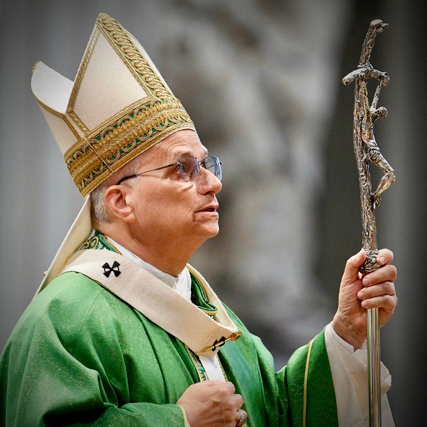 El Papa insta a superar personalismos y a fortalecer la comunión como signo del amor de Dios