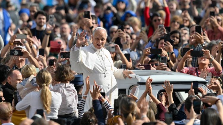 Pope Leo XIV calls on educators to rediscover interiority, unity, love, and joy in education