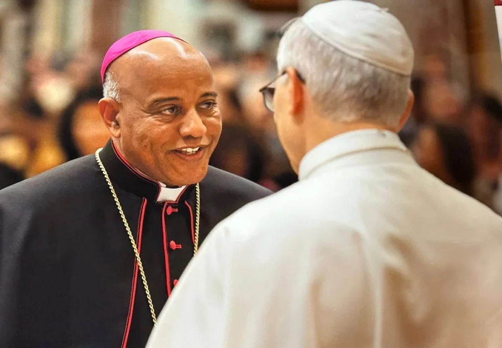 Para ustedes soy Obispo; con ustedes soy Cristiano