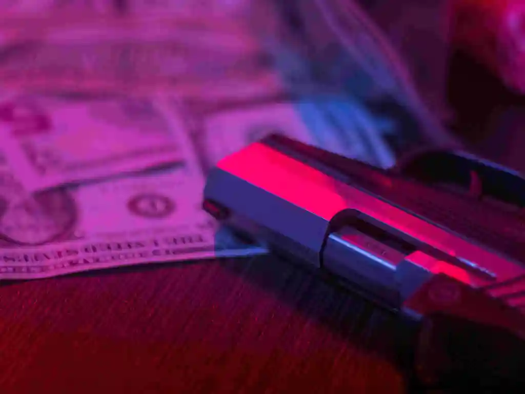 Cardenal Arizmendi: Las armas y el dinero pretenden dominar