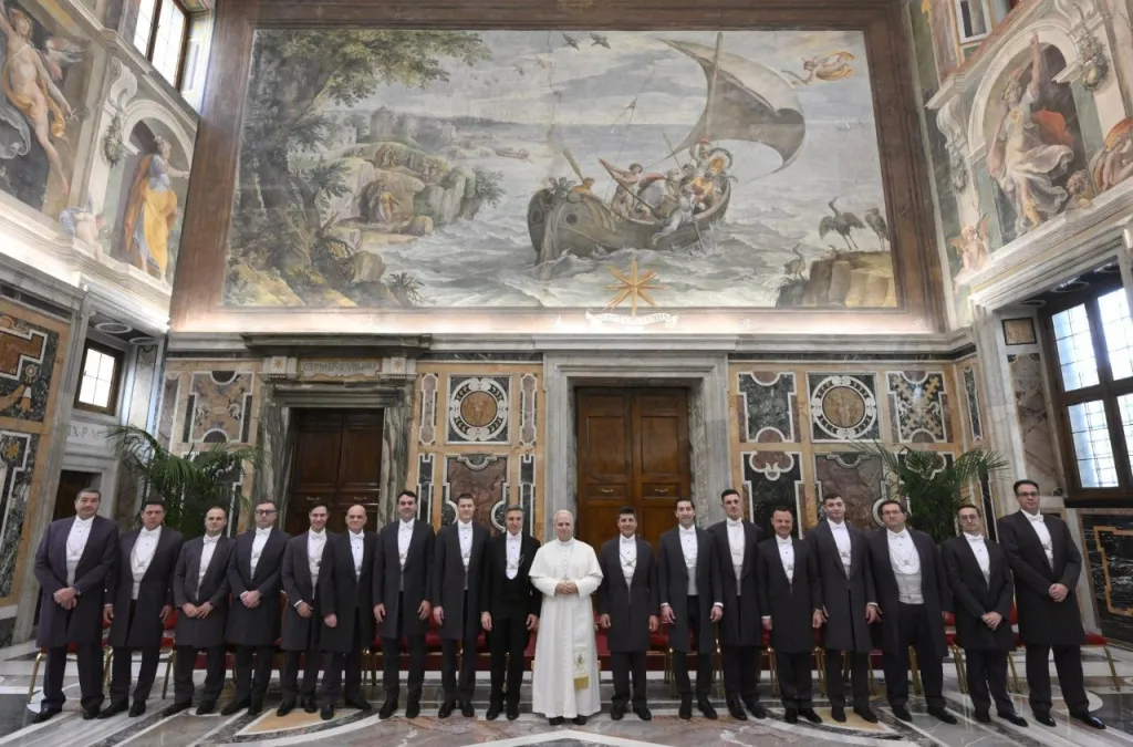 León XIV agradece la labor de los gentilhombres de Su Santidad