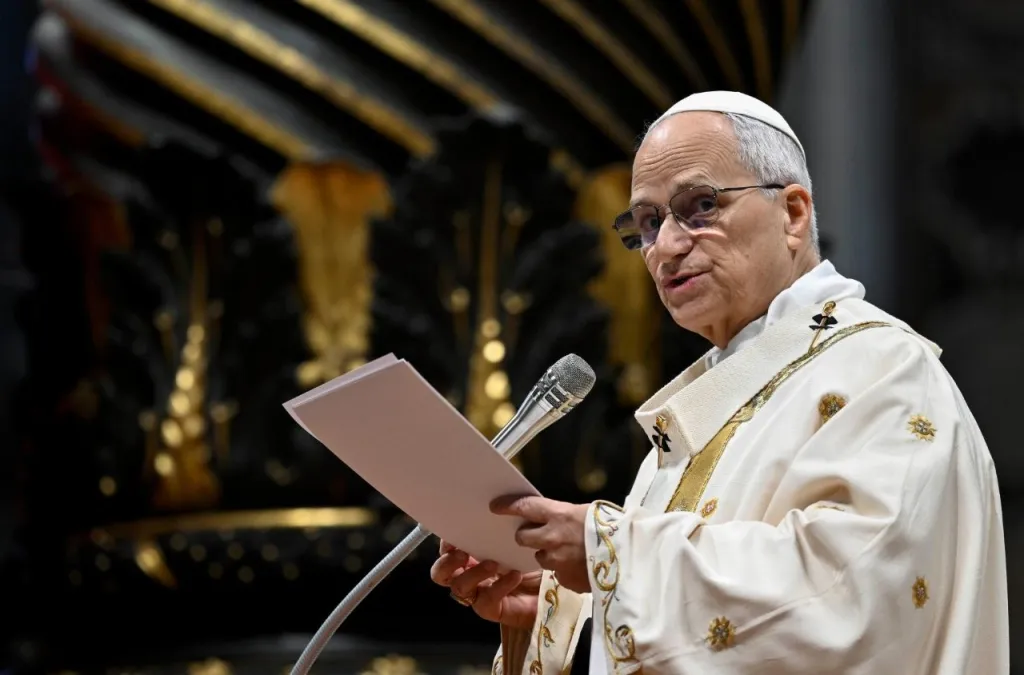 León XIV, en su primera Misa Crismal: “Se evangeliza con humildad sin imponer, somos huéspedes”