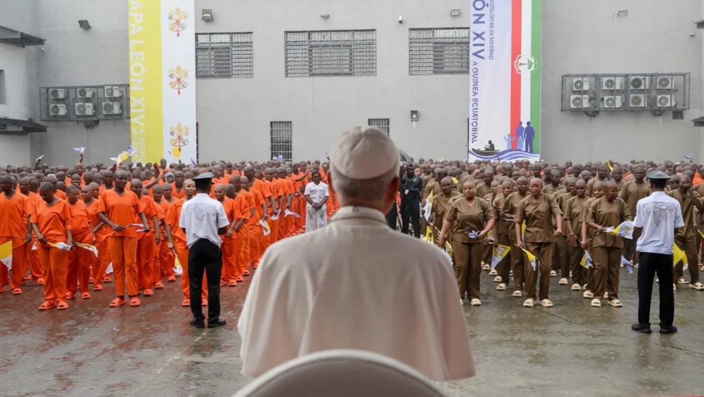 Pope Leo XIV in Bata: The Power of an Embrace That Torn Down the Walls of Indifference