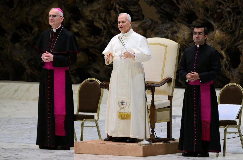 El Papa: Espíritu ha despertado en vosotros una nueva capacidad de amar, inspirada por la propia caridad divina
