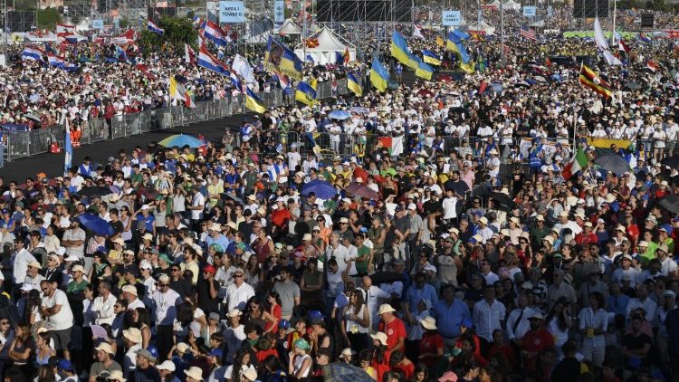 Un trípode de fe nacido en las chabolas que conquistó el mundo