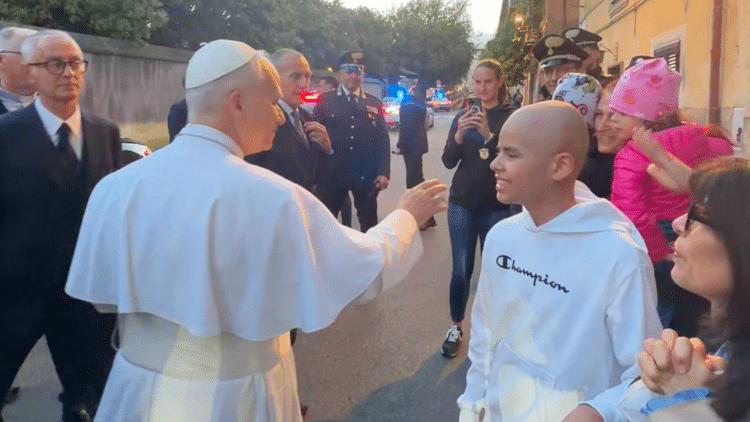El abrazo que cerró una herida: El reencuentro del Papa con Ignacio en Castel Gandolfo
