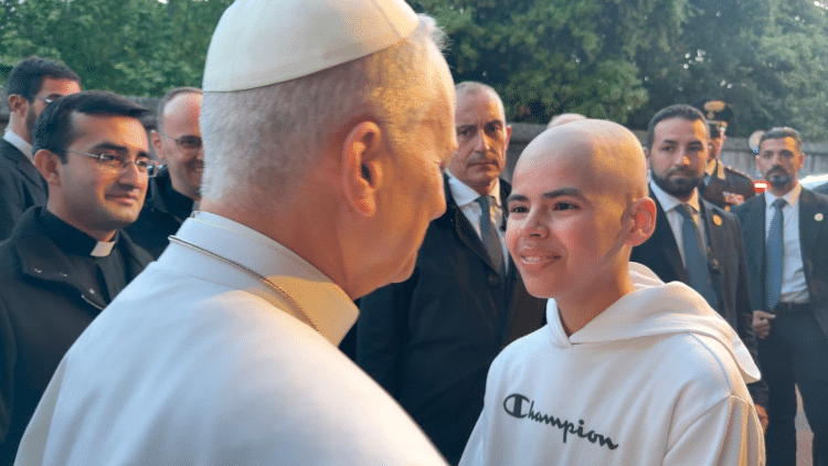 L’abbraccio che ha chiuso una ferita: Il reincontro del Papa con Ignacio a Castel Gandolfo